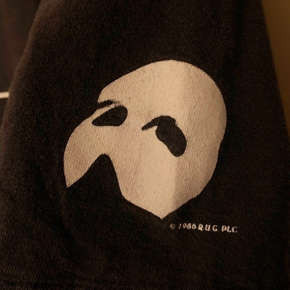 Vintage 1986 Phantom of the Opera T-shirt. Sz XL. No callouts. - Picture 3 of 3